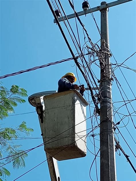 Repara Servicios P Blicos M S De Luminarias En Diversos Sectores De