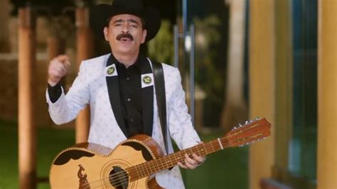 Cómo se llama el cantante de Los Tucanes de Tijuana