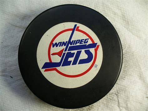 Nhl Winnipeg Jets 90s Inglasco Team Souvenir Logo Hockey Puck Collect