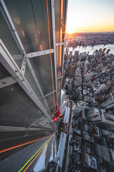 Jared Leto Climbs The Empire State Building To Announce Thirty Seconds