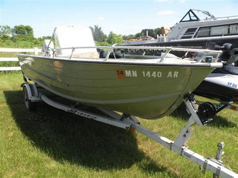 1972 Starcraft 16ft aluminum boat w/trailer