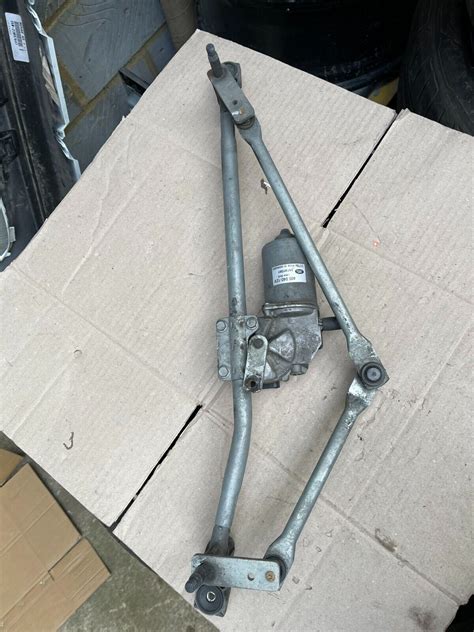 Land Rover Freelander Front Wiper Motor With Linkage Ebay