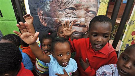 People Of All Ages Pay Tribute To Mandela News Al Jazeera