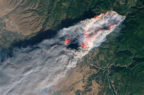 Mapping The Camp And Woolsey Fires In California - Washington Post ...