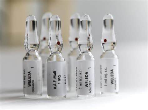 Injections De Rayonnement De Bore Pour Le Cancer