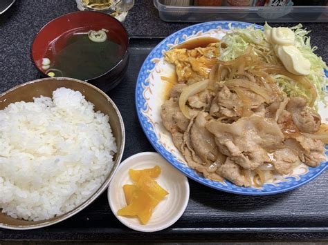 【三郷市食べ歩きブログ】今日はクリスマス・イヴケーキは三郷市花和田にある「パティスリーハヤノ いちのいち店 」で買いました