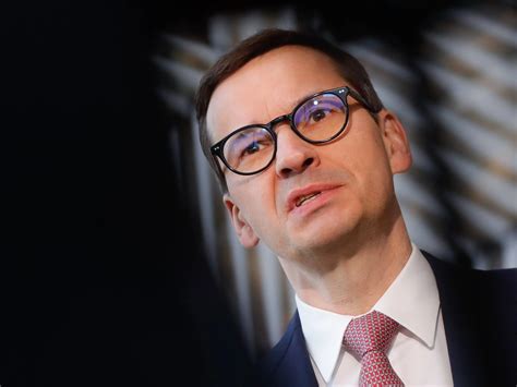 Komisja zawiadamia prokuraturę Chodzi m in o Morawieckiego