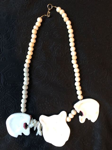 Vintage 1980s Era White Bengal Tiger Statement Neckla Gem