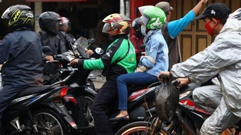 Kelangkaan Bbm Tarif Ojek Di Pedalaman Papua Sekali Jalan Rp Ribu