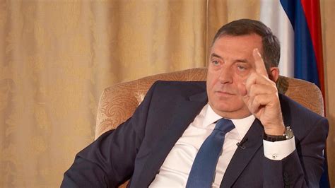 Dodik prijeti Sarajevo šuti Dodik najavljuje katastrofu Sarajevo ni