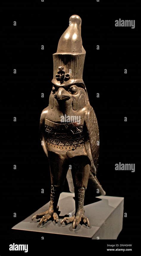 Horus Als Falke Fotos Und Bildmaterial In Hoher Aufl Sung Alamy