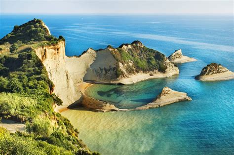 Sidari beach, Corfu - TravelGreece365