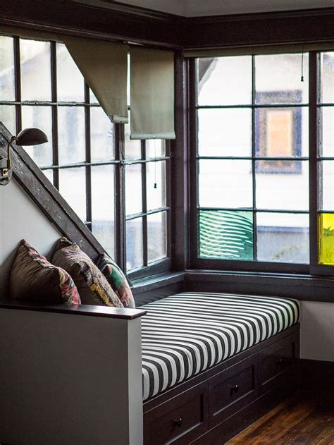 window seat ideas       underrated nook