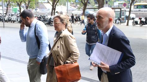 Sirera presenta la denuncia por la inacción del Govern y el