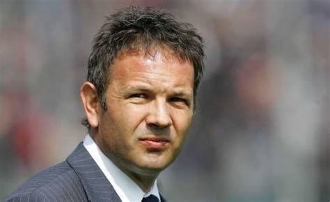 Mercato Allenatori Mihajlovic Accetta La Sampdoria Addio Alla Serbia