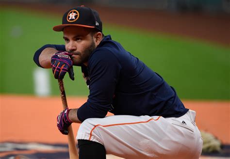 Astros Diminutive Jose Altuve Reaching New Heights As A Hitter Daily