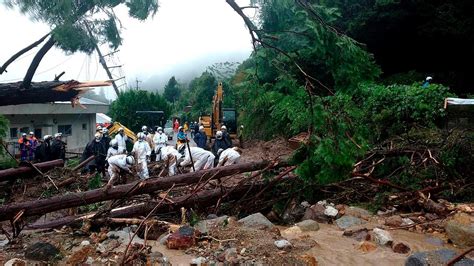 Giappone Piogge Torrenziali Milioni Di Persone Evacuate