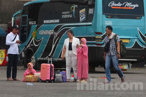 Foto Arus Balik H Lebaran Terminal Kalideres Masih Landai