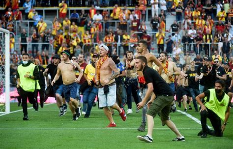 Video Rc Lens Losc Images Exclusives Des Tensions Entre Supporters