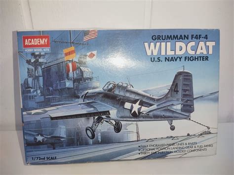 1996 ACADEMY GRUMMAN F4F 4 WILDCAT US NAVY FIGHTER 1 72 SCALE