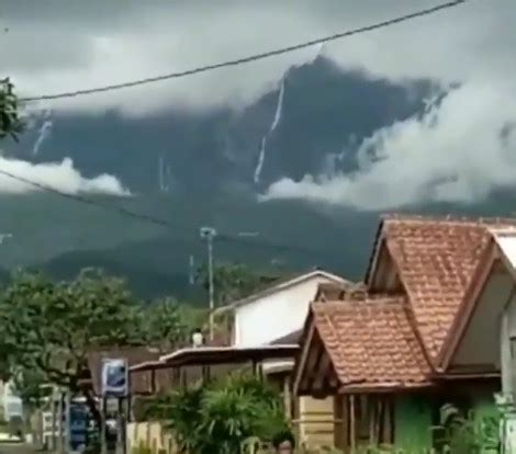 Ini Penyebab Fenomena Air Deras Dari Gunung Galunggung Menurut Bnpb