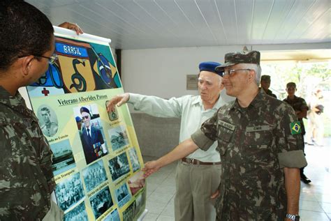 Hist Ria Militar Carlos Daroz Col Gio Militar Do Recife Promove