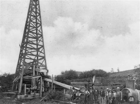 160 años del primer pozo de petróleo la locura que creó el mayor