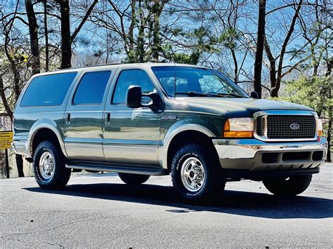 101k Mile 2000 Ford Excursion Sells For 67 500 Suspicions Arise