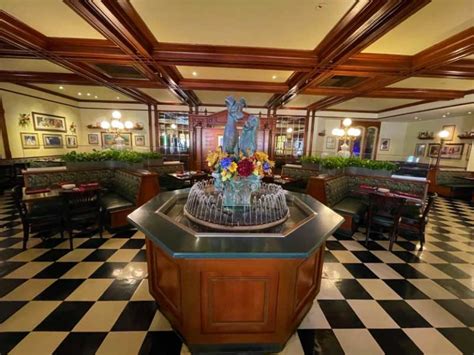 Enjoy Disney Worlds Tonys Town Square Restaurant Military Disney