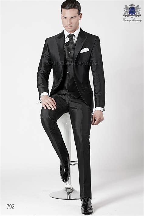 Bespoke Black Suit Pieces Style Mario Moreno Moyano Abito Da