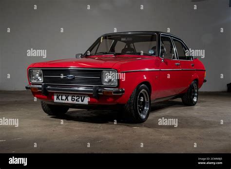 Ford Escort Mk2 Ghia Hi Res Stock Photography And Images Alamy