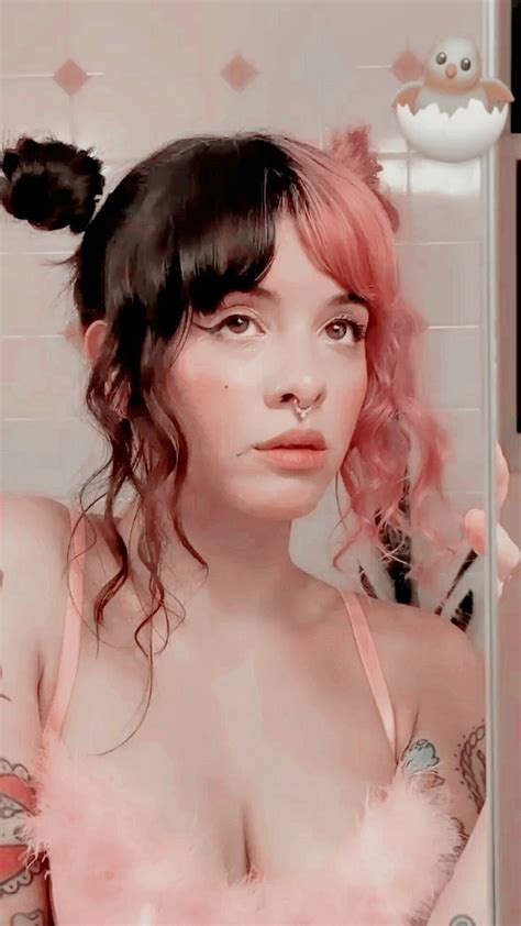 Melanie Martinez Icons Cry Baby Icons Wallpaper Em 2020 Melanie