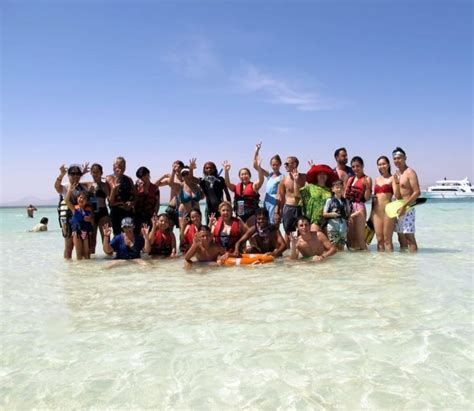 Excursión en barco por la Isla Blanca y el Parque Nacional de Ras