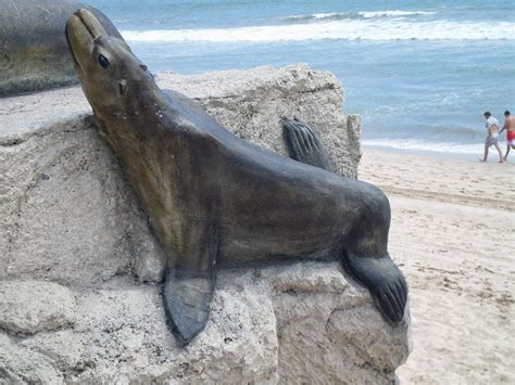 Crazy Life Story Starting Now: Mazatlán Mexico statues along El Malecón