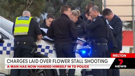 7news Melbourne On Twitter A Man Has Handed Himself Into Police Over