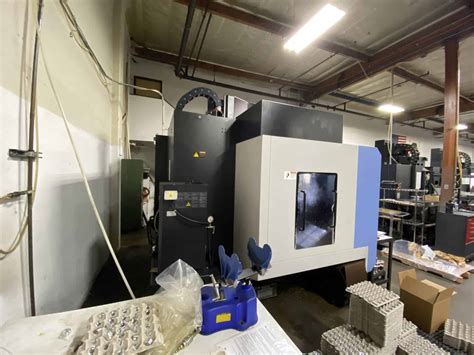 Used Doosan Dnm Ax Cnc Vertical Machining Center