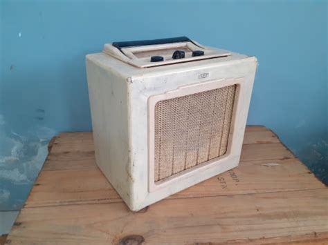 Appliances 1950`s Portable Eveready Radio Make An Offer Was Sold