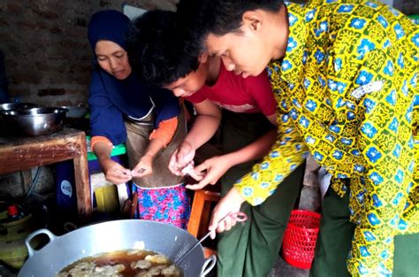 Dapat Bantuan Danais Keripik Tempe Benguk Bikinan Kelompok Difabel Di