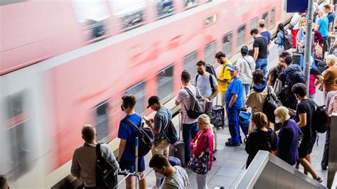 Euro Ticket Bundesweites Nahverkehrsticket F R Bed Rftige