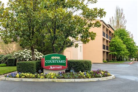 Take a Photo Tour of our Hillsboro OR Hotel | The Portland Hillsboro Courtyard