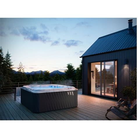 J Spacious Hot Tub With Lounge Seating Designer Hot Tub With Open