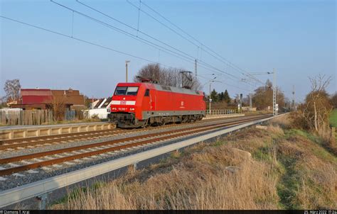 Nach Knapp 5 Minuten Wartezeit Am Roten Signal War Der Weg Für 152 009