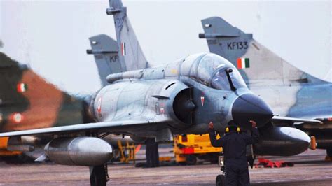 france  sending mirage  fighters  battle russia fortyfive