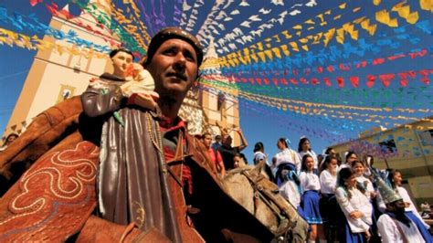 Santo Antonio Festas Juninas - Festas juninas: curiosidades do Dia de Santo Antônio