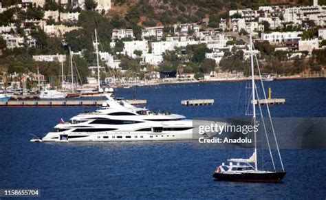 Philip Green Yacht Photos and Premium High Res Pictures - Getty Images