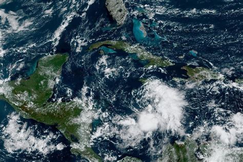 Tormenta Tropical Lisa Activan Alerta Verde En Chetumal Y Bacalar Fcp