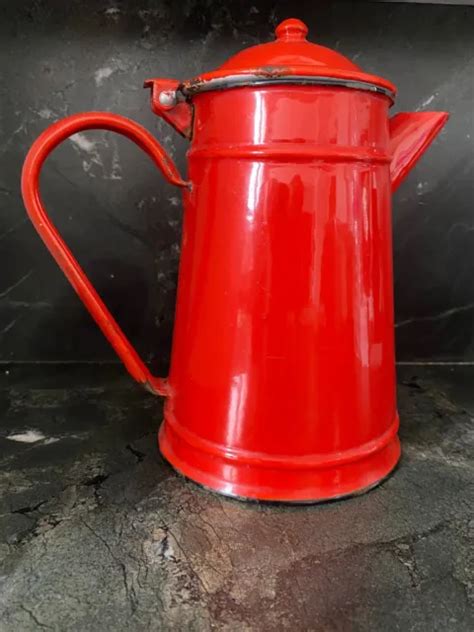 ANCIENNE CAFETIÈRE ROUGE en tôle émaillée 1930 environ EUR 8 00