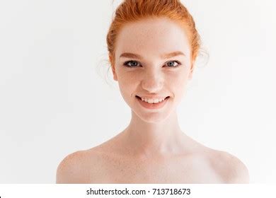 Close Portrait Happy Naked Ginger Woman Stock Photo 713718673