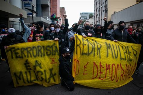 Manifestantes Antifascistas Promovem Novo Protesto No Centro De Porto