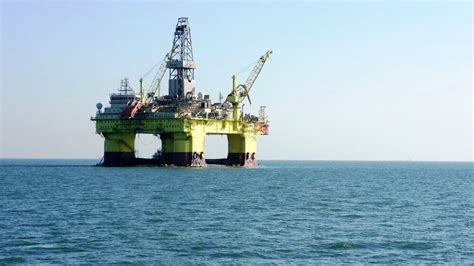 Riviera News Content Hub Rigs Report Oil Edges Over Us80 While